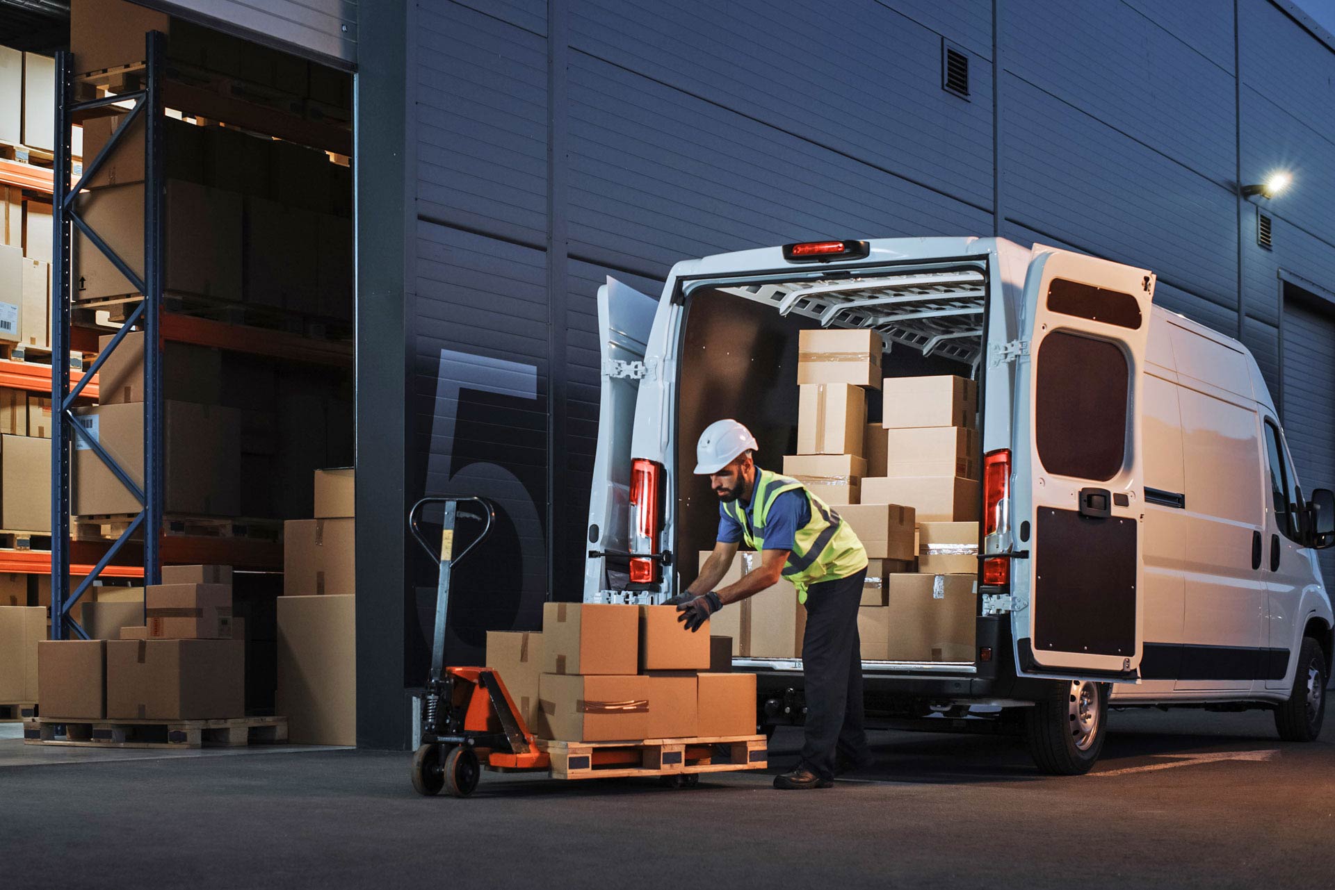 مهما كانت بضائعك، سنساعدك على تسليمها